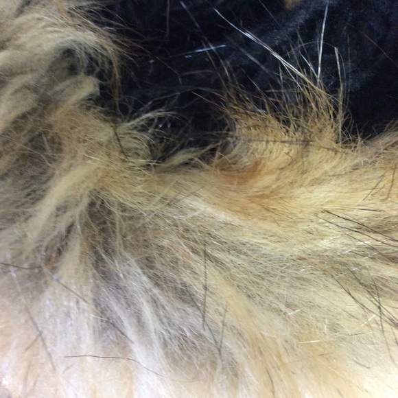 Coco + Carmen Faux Fur & Black Knit Infinity Scarf - Picture 3 of 4